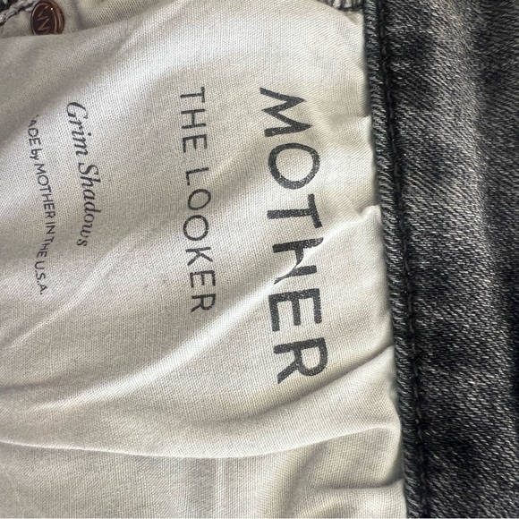 Two pairs of Mother Looker jeans. Size 29 Grey pair is Grim Shadows/Blue Deja Vu - Picture 6 of 6